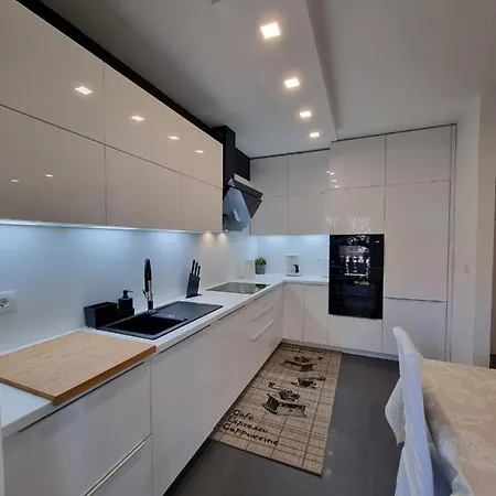 דירה Apartments With Hot Tub Novi Vinodolski - 2348 *