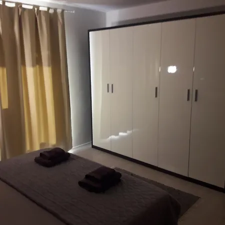 Apartment With Parking Space - 2348 Novi Vinodolski