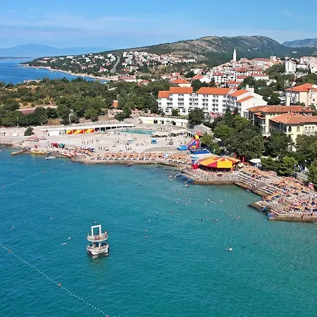 Apartament With A Parking Space - 2348 Novi Vinodolski